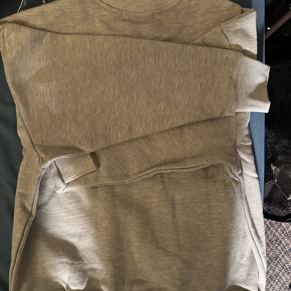 Favorite Daughter Collegiate Sweatshirt - Picture 6 of 8